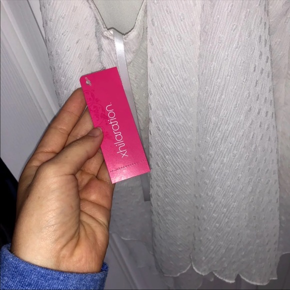 WHITE BLOUSE TANK TOP - Picture 7 of 7